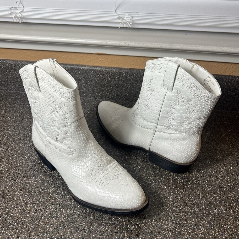 Coconuts by Matisse White Faux Leather Western Zip Boots Block Heel Womens 9.5 M